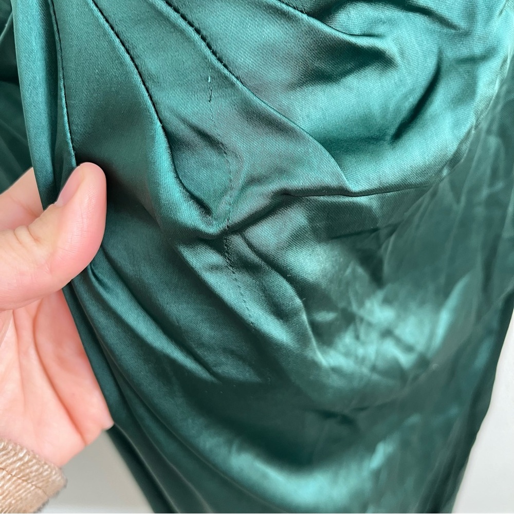 NWT FLAW Lulus Perfect Refinement Emerald Satin Sleeveless Pleated Maxi Dress 1X - Picture 8 of 9